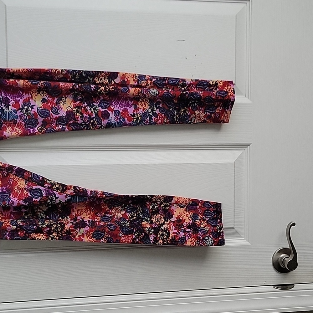LuLaRoe Women's Leggings - Picture 2 of 12